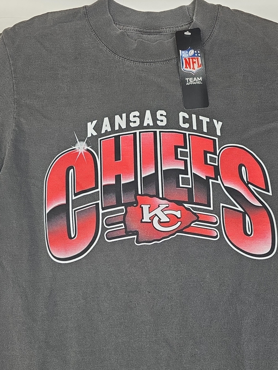 NFL Other - NFL Kansas City Chiefs Graphic Tee - Black & Red Gradient Small